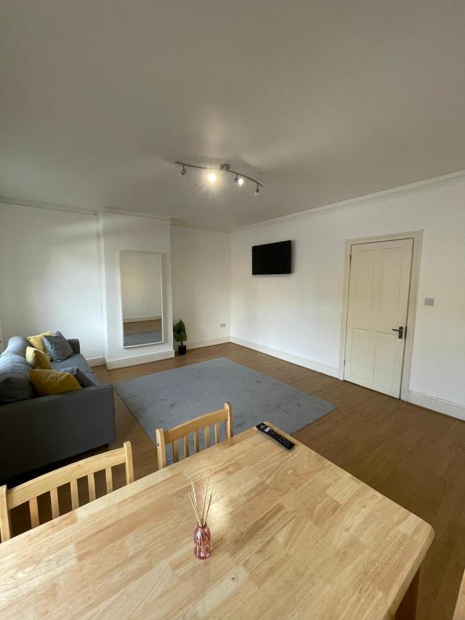 Amazing 3 Bedroom Flat Minutes From Tower Bridge Londen Buitenkant foto